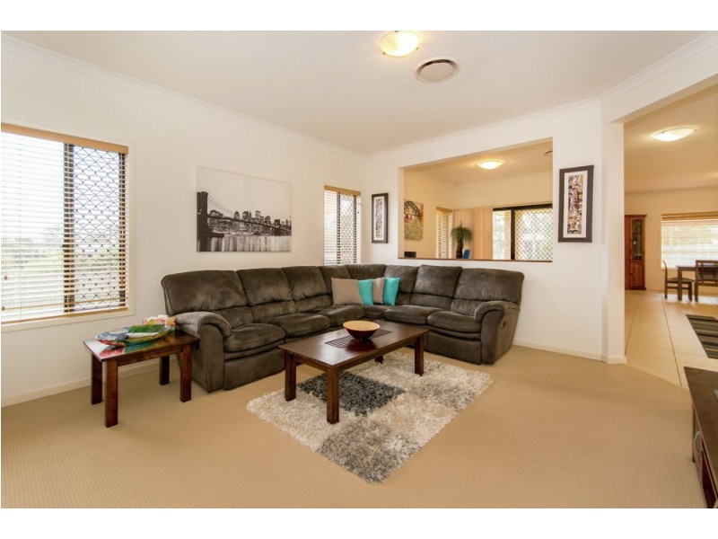 6 Lucy Court, Narangba QLD 4504