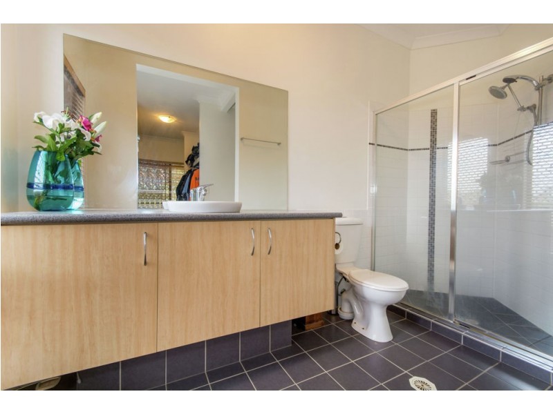 6 Lucy Court, Narangba QLD 4504