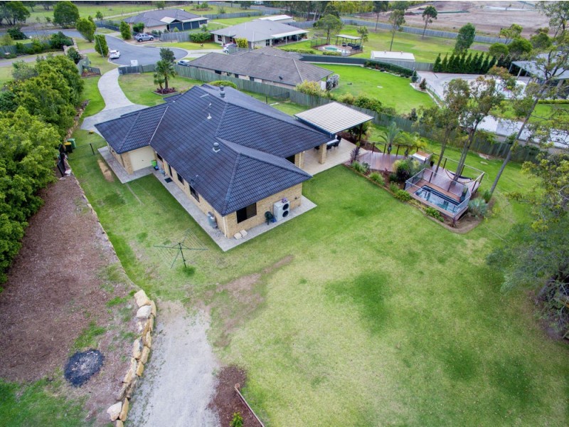 6 Lucy Court, Narangba QLD 4504