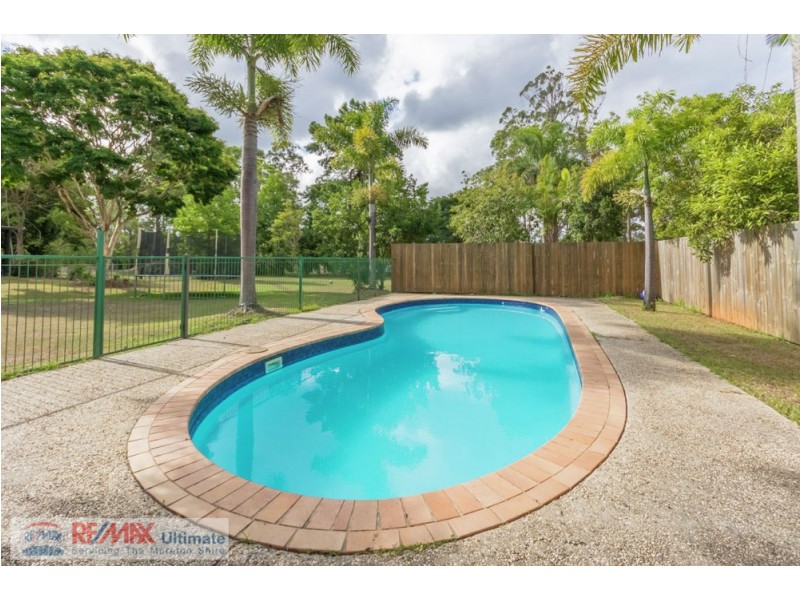 323-327 Hauton Road, Morayfield QLD 4506