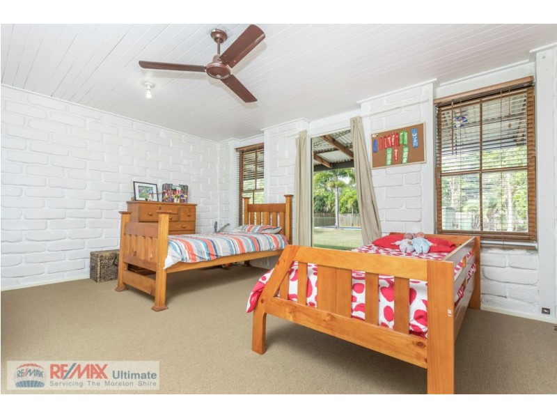 323-327 Hauton Road, Morayfield QLD 4506