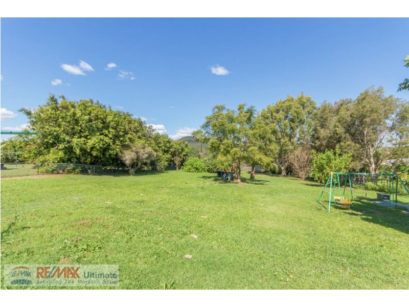 135 Coonowrin Road, Glass House Mountains QLD 4518