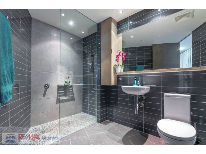 707/99 Marine Parade, Redcliffe QLD 4020