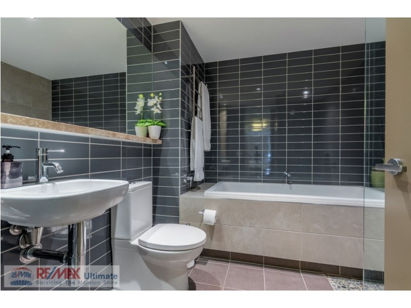 707/99 Marine Parade, Redcliffe QLD 4020