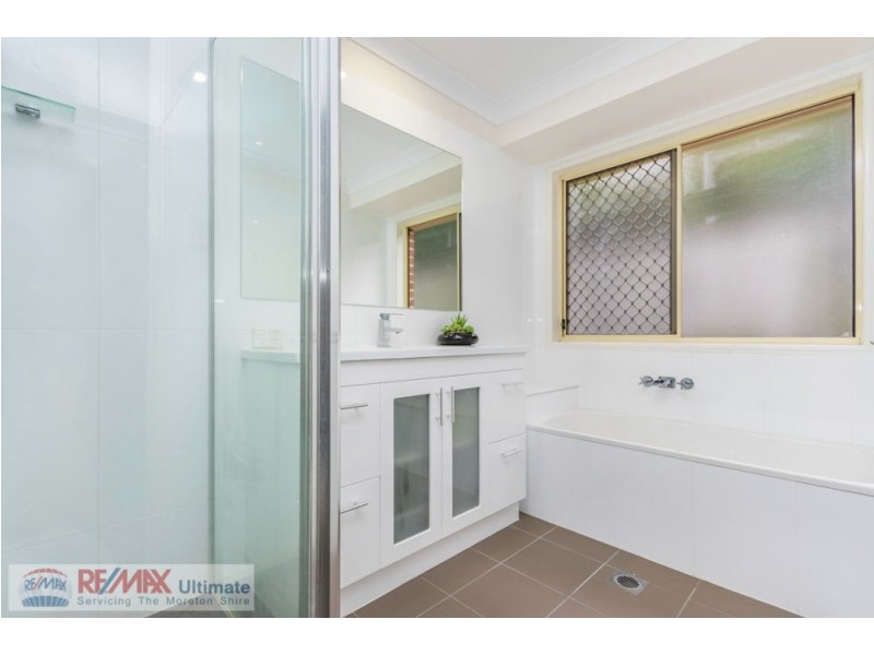 76 Castle Hill Drive, Murrumba Downs QLD 4503