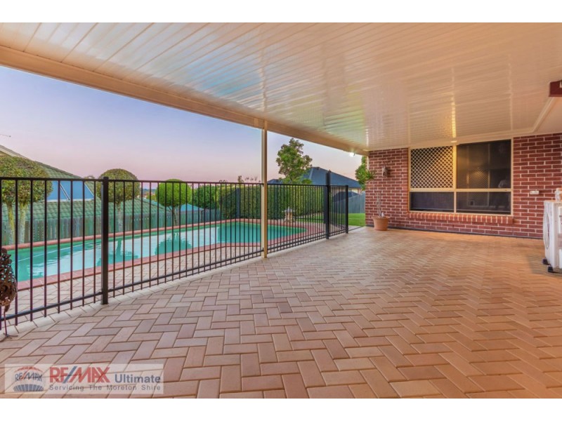 76 Castle Hill Drive, Murrumba Downs QLD 4503