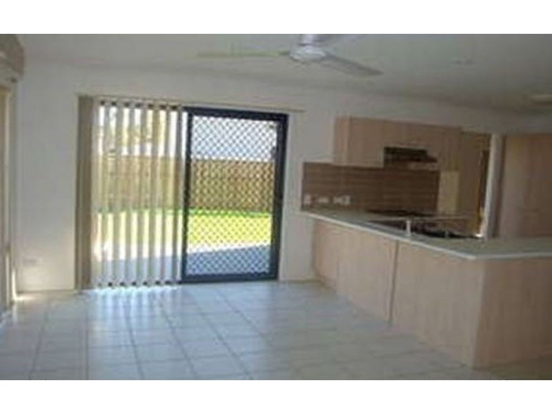25 Pitkin Ave, Bellmere QLD 4510