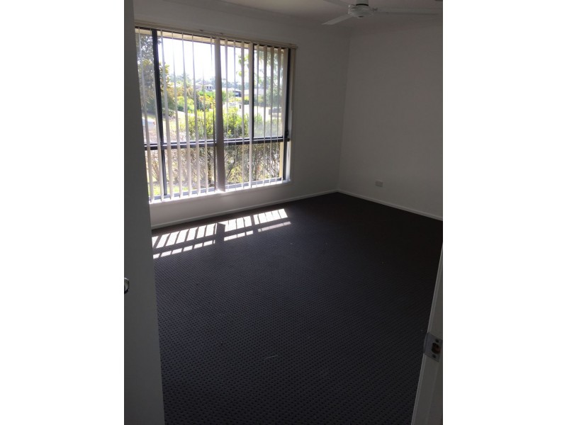 25 Pitkin Ave, Bellmere QLD 4510