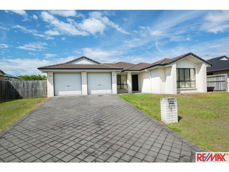 15 Reeders Street, Sandstone Point QLD 4511