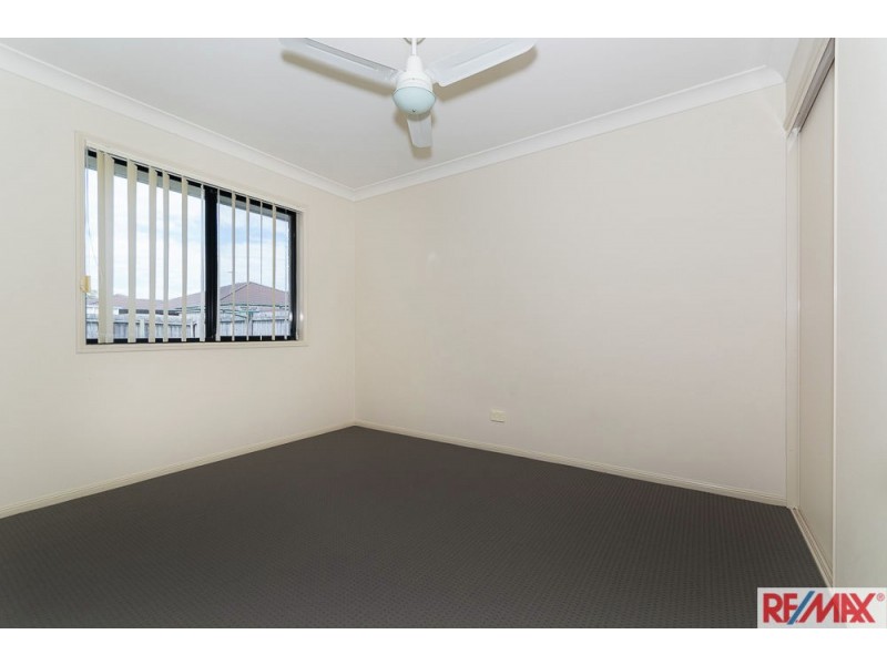 15 Reeders Street, Sandstone Point QLD 4511