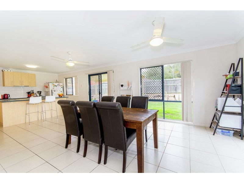 44 Salubris Place, Moggill QLD 4070