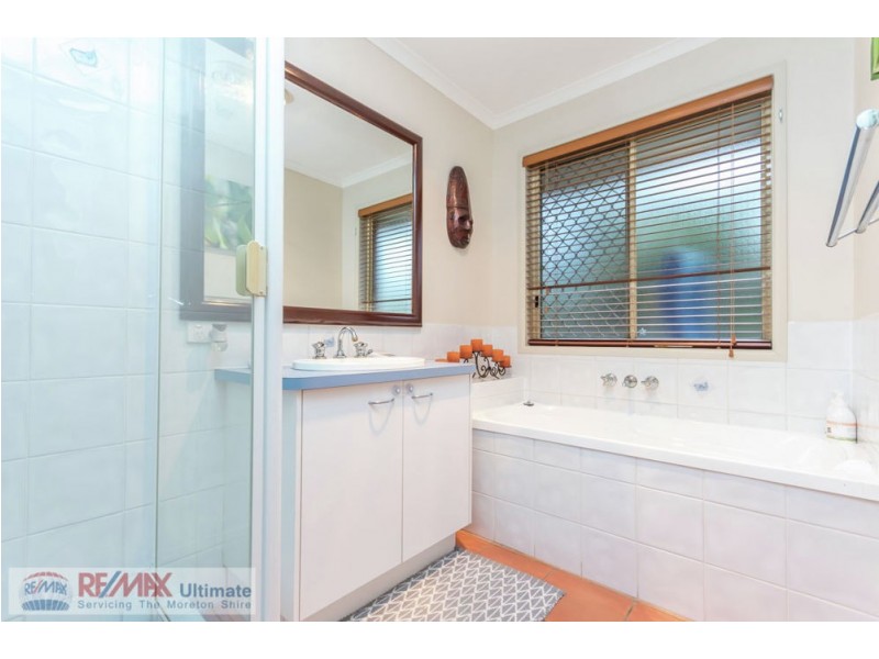 27 Warrego Crescent, Murrumba Downs QLD 4503