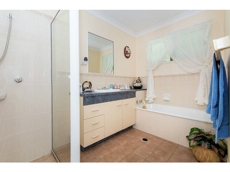 18 Jocelyn Street, Caboolture QLD 4510