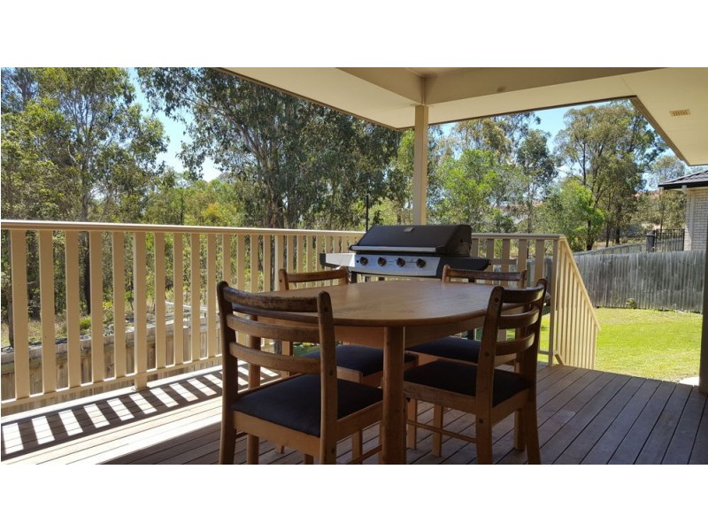 11 Vernon Court, Edens Landing QLD 4207