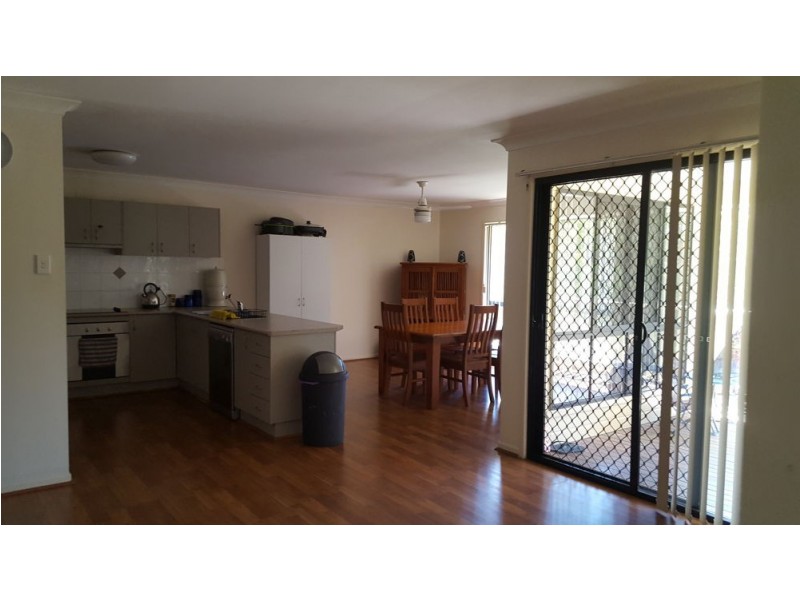 11 Vernon Court, Edens Landing QLD 4207