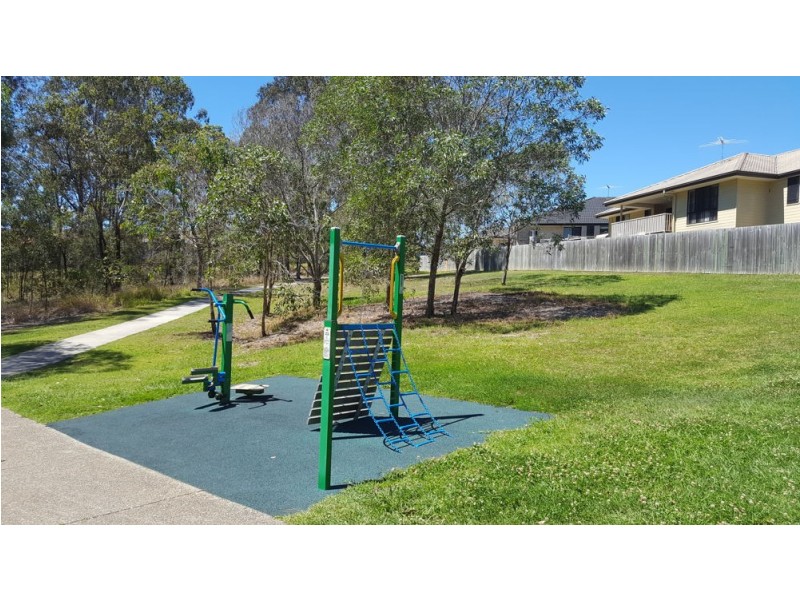 11 Vernon Court, Edens Landing QLD 4207