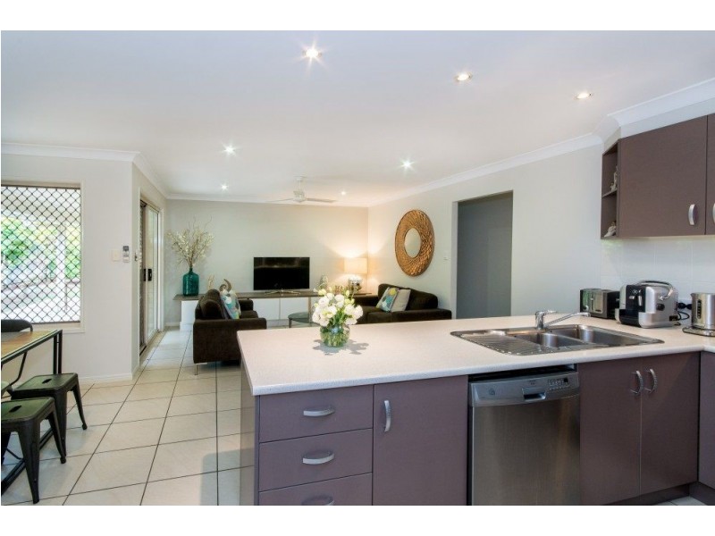 6 Esperance Court, Murrumba Downs QLD 4503