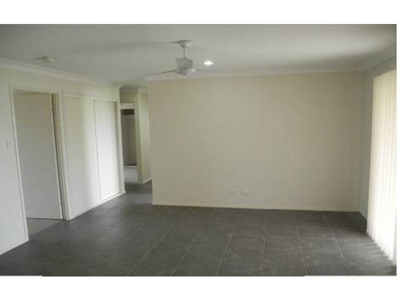 25 Fenton Court, Caboolture QLD 4510