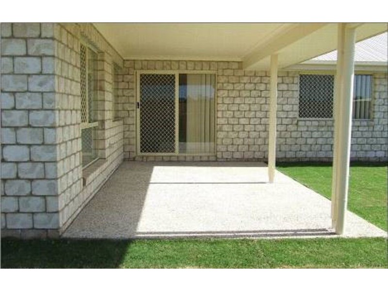 25 Fenton Court, Caboolture QLD 4510