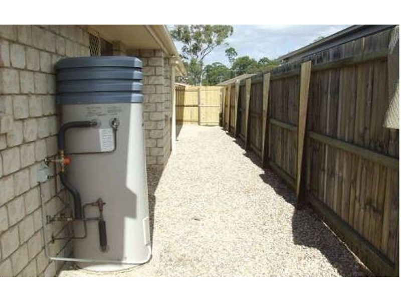 25 Fenton Court, Caboolture QLD 4510