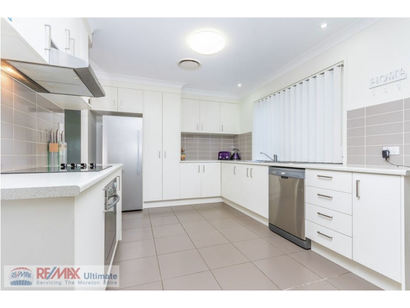 40 Duporth Crescent, Dakabin QLD 4503