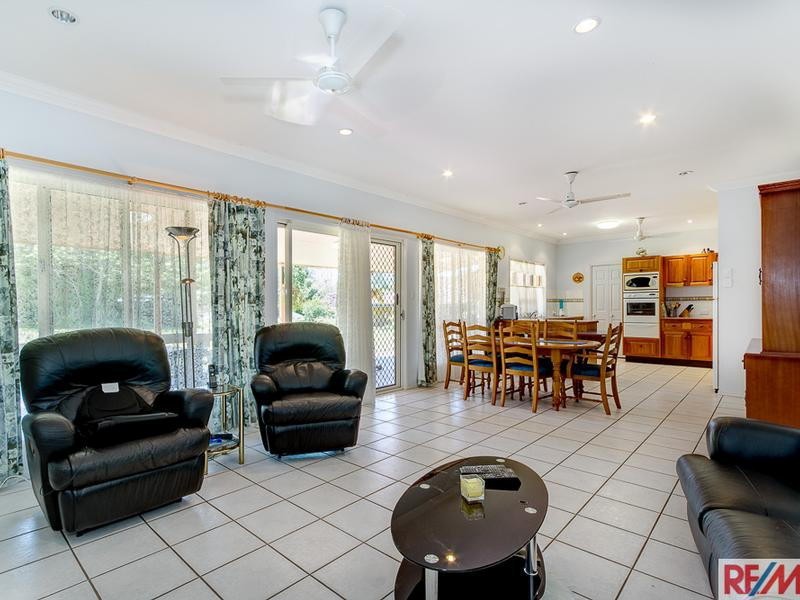 1 Thyme Court, Upper Caboolture QLD 4510