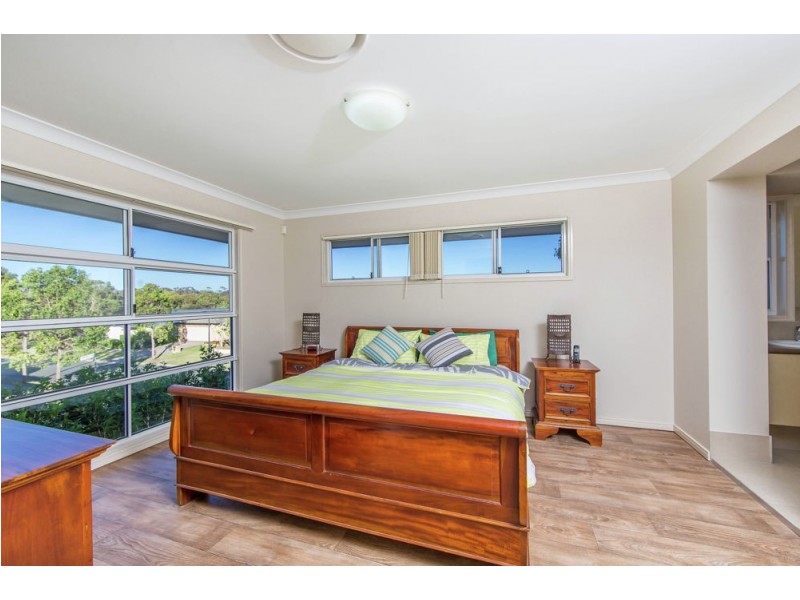 12 Tamarind Street, North Lakes QLD 4509