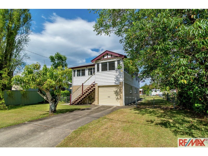 6 Railway Street, Landsborough QLD 4550