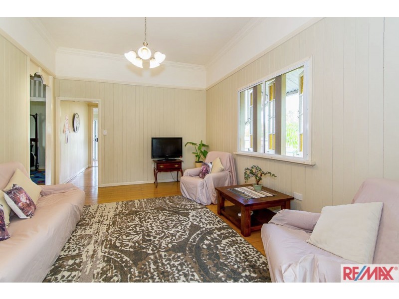 6 Railway Street, Landsborough QLD 4550