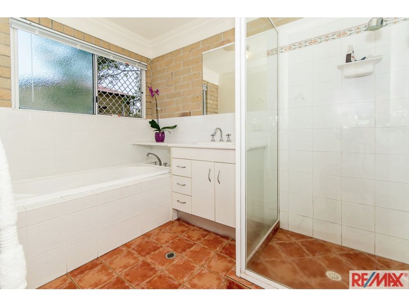 6 Railway Street, Landsborough QLD 4550