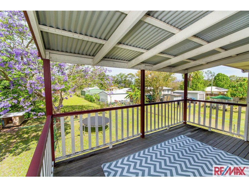 6 Railway Street, Landsborough QLD 4550