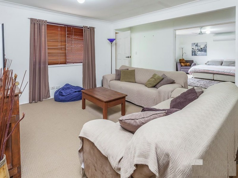 261 Petersen Road, Morayfield QLD 4506