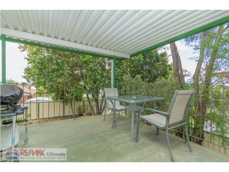 16 Dundee Drive, Morayfield QLD 4506