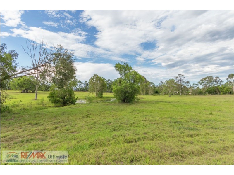 624 Caboolture River Road, Upper Caboolture QLD 4510