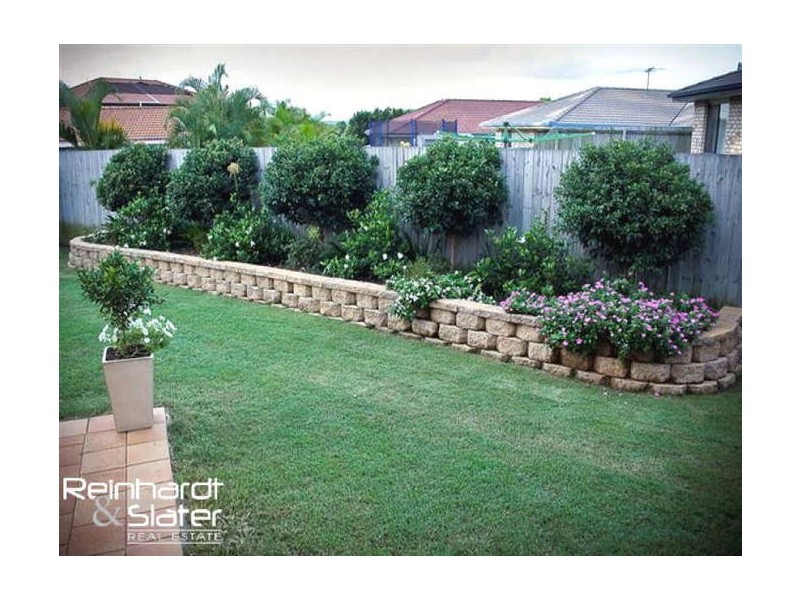 30 Blue Mountain Cres, Warner QLD 4500