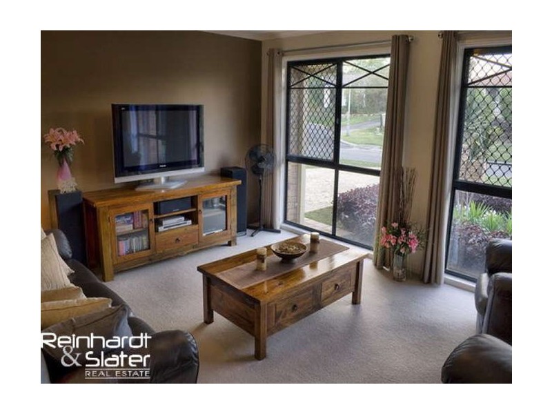 30 Blue Mountain Cres, Warner QLD 4500