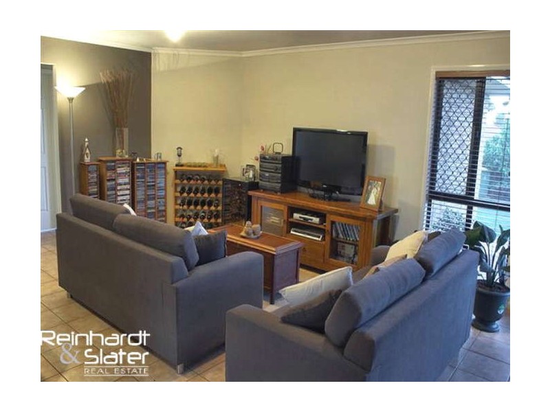 30 Blue Mountain Cres, Warner QLD 4500