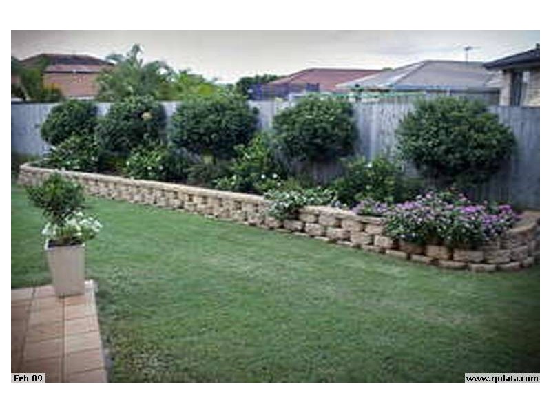 30 Blue Mountain Cres, Warner QLD 4500