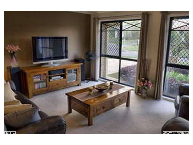 30 Blue Mountain Cres, Warner QLD 4500