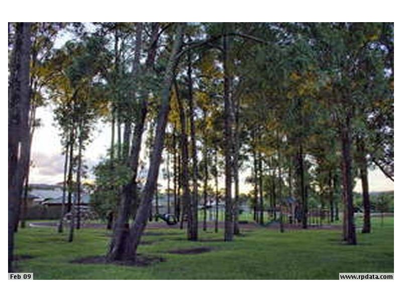 30 Blue Mountain Cres, Warner QLD 4500