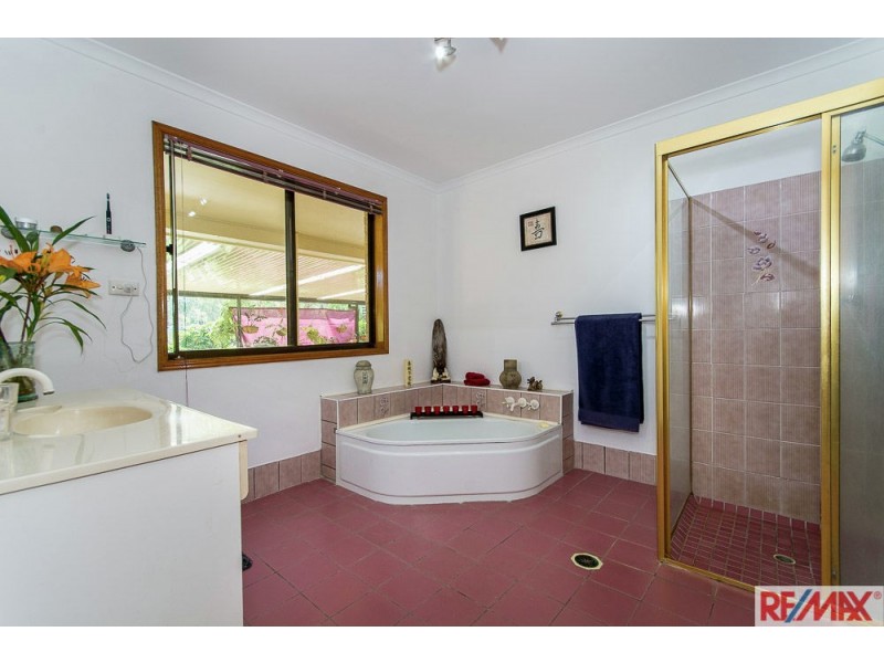 90 Cockatoo Court, Caboolture QLD 4510