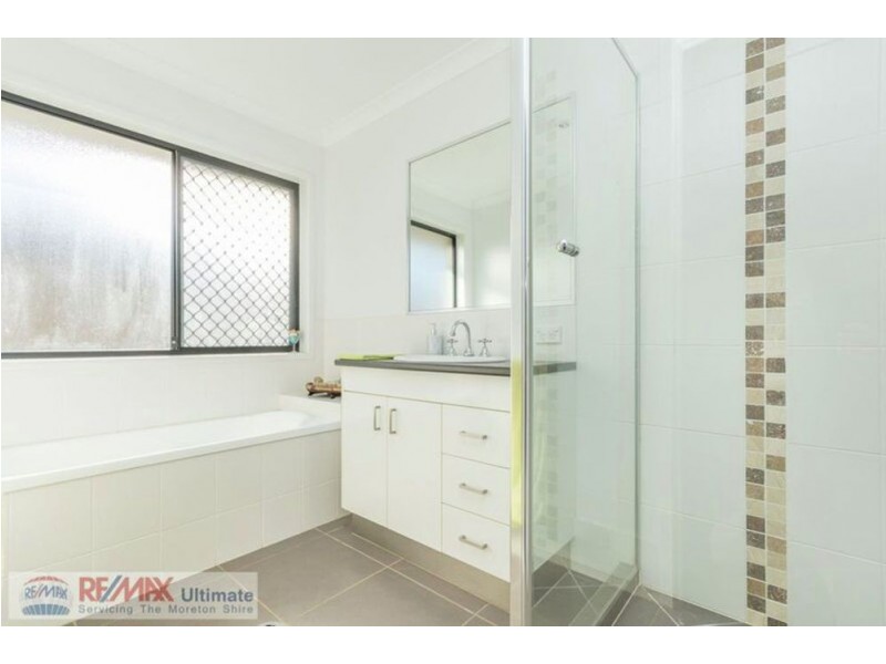 16 Miers Crescent, Murrumba Downs QLD 4503