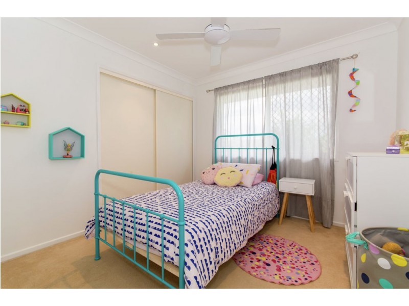 4 Abernant Court, Dakabin QLD 4503