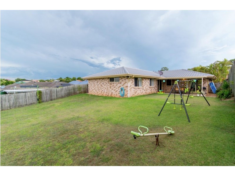 4 Abernant Court, Dakabin QLD 4503