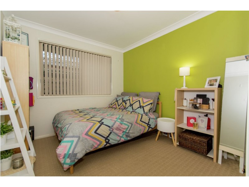 9 Seabiscuit Crescent, Kallangur QLD 4503