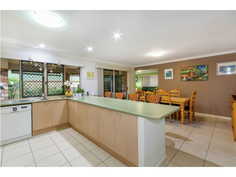 9 Seabiscuit Crescent, Kallangur QLD 4503