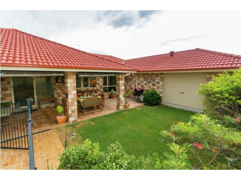 9 Seabiscuit Crescent, Kallangur QLD 4503