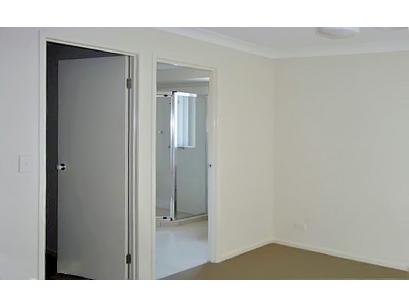 8 Hellcat Circuit, Bray Park QLD 4500