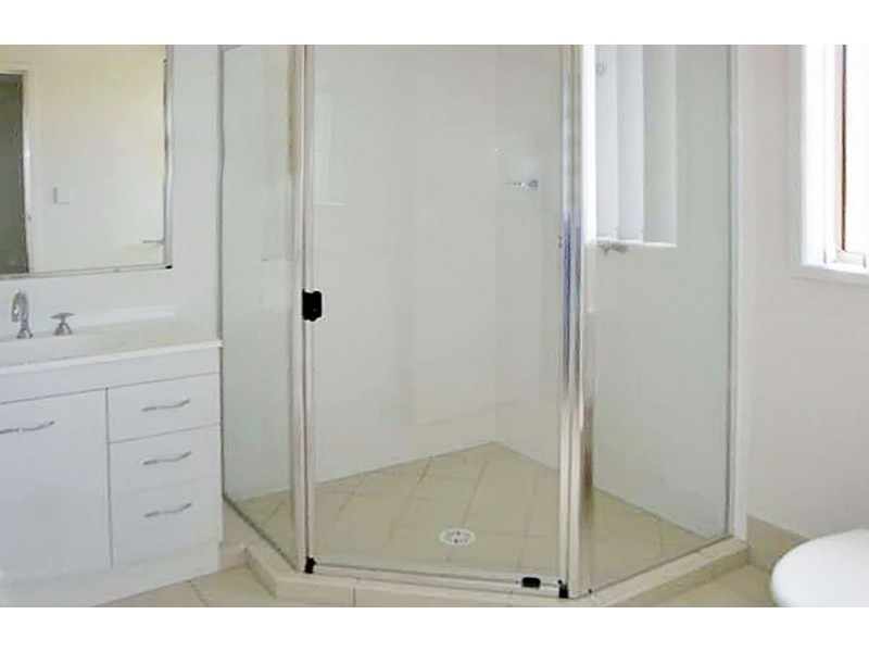 8 Hellcat Circuit, Bray Park QLD 4500