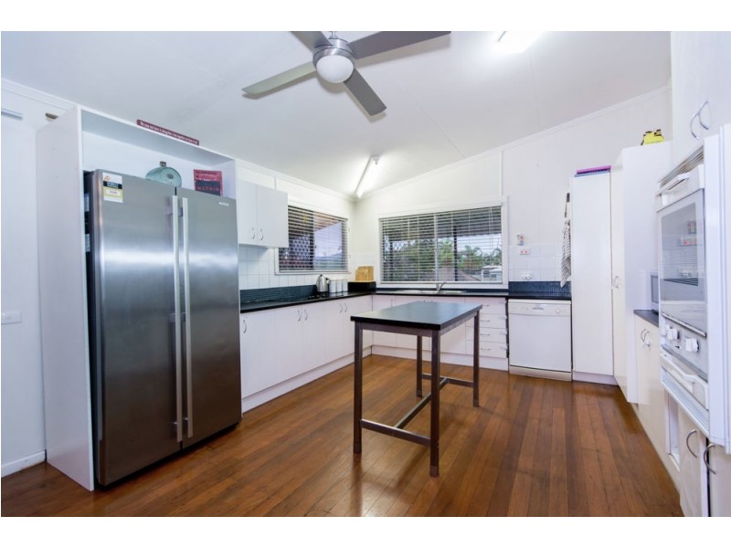 11 Windsor Street, Margate QLD 4019